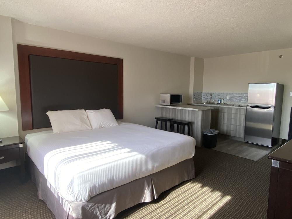 Medicine Hat Lodge, Trademark Collection By Wyndham Bagian luar foto