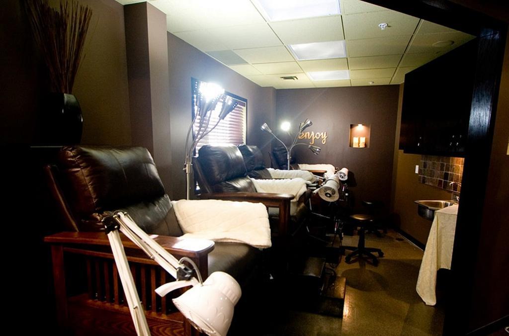 Medicine Hat Lodge, Trademark Collection By Wyndham Bagian luar foto