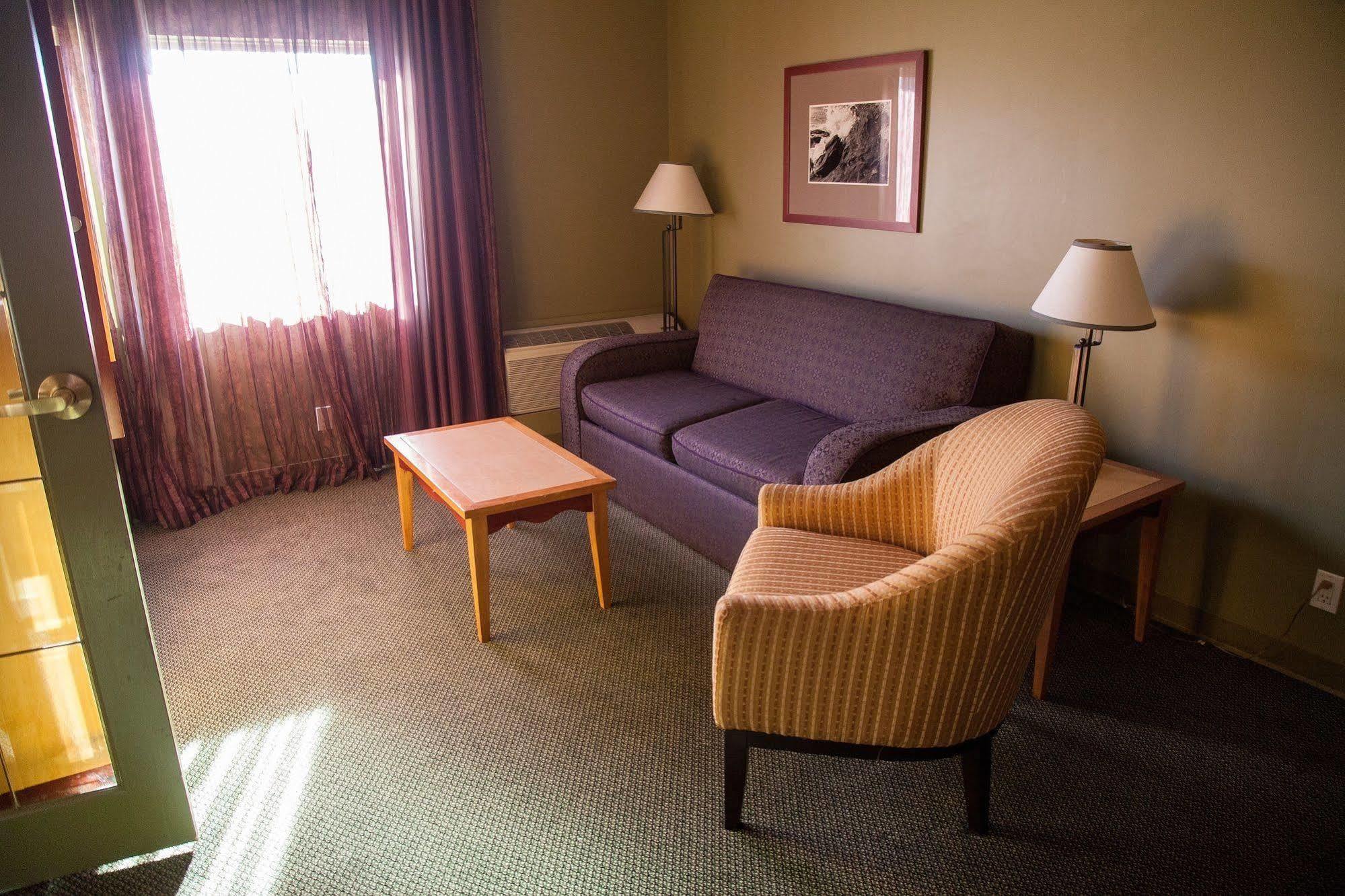 Medicine Hat Lodge, Trademark Collection By Wyndham Bagian luar foto