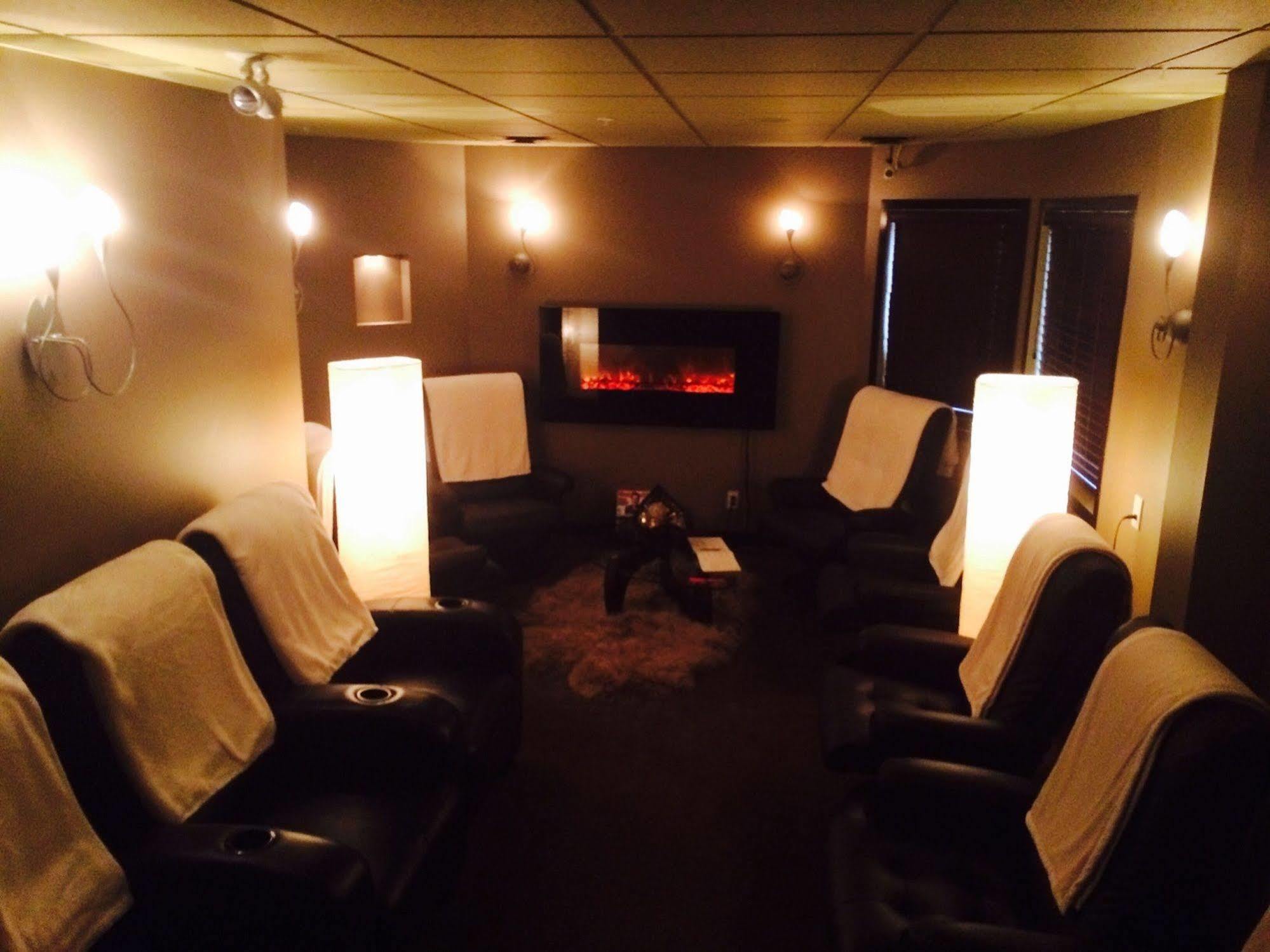 Medicine Hat Lodge, Trademark Collection By Wyndham Bagian luar foto